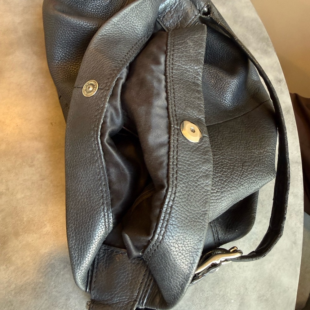 Coach 2011 Penelope, with 2 Coach Tags ,J1173-F16545, Black Pebbled Leather Bag - Picture 11 of 12